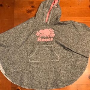 Roots girls poncho